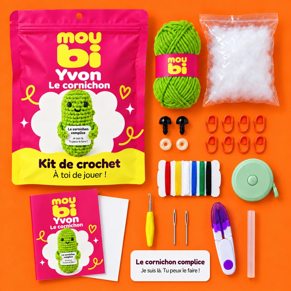 Contenu du kit de crochet Yvon, le cornichon : fils, crochet, accessoires, sachet et livret Moubi.