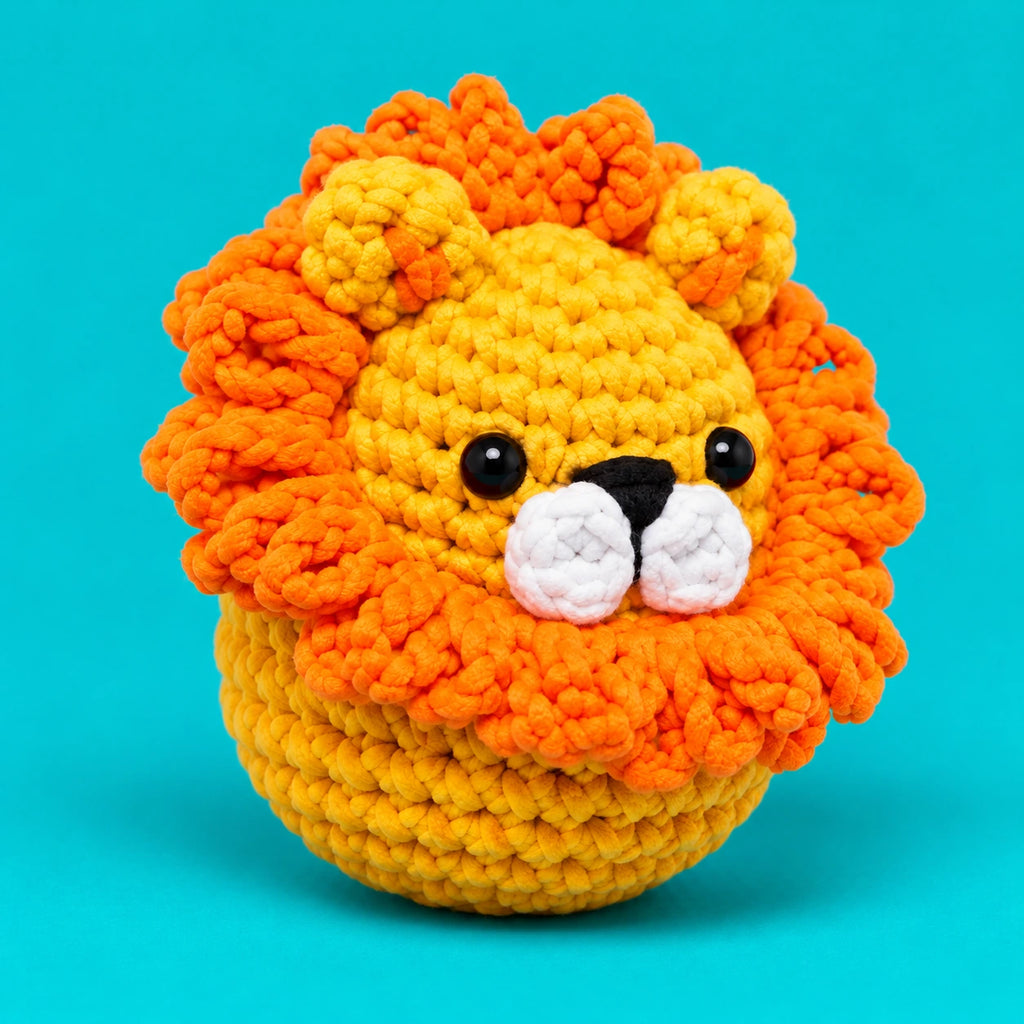Léon — Le lion au crochet — vue complémentaire.