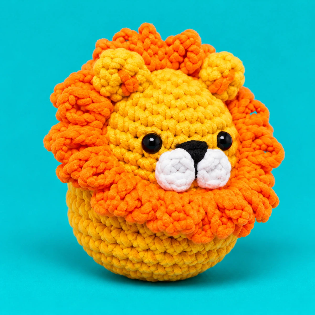 Léon — Le lion au crochet — vue complémentaire.