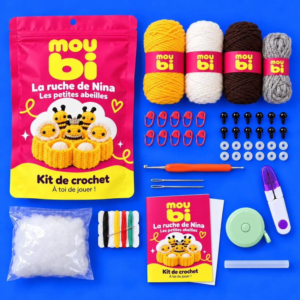 Contenu du kit de crochet La ruche de Nina — Les petites abeilles : fils, crochet, accessoires, sachet et livret Moubi.
