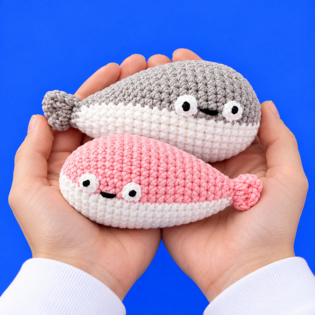 Hélène & Madeleine — Les petites baleines au crochet — présentation en main.