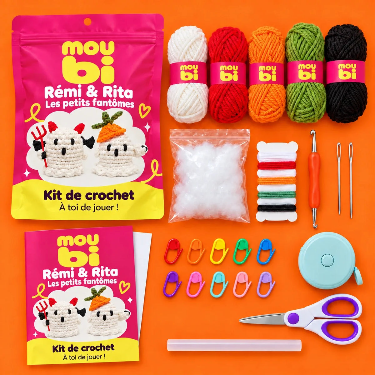 Contenu du kit de crochet Rémi & Rita — Les petits fantômes : fils, crochet, accessoires, sachet et livret Moubi.
