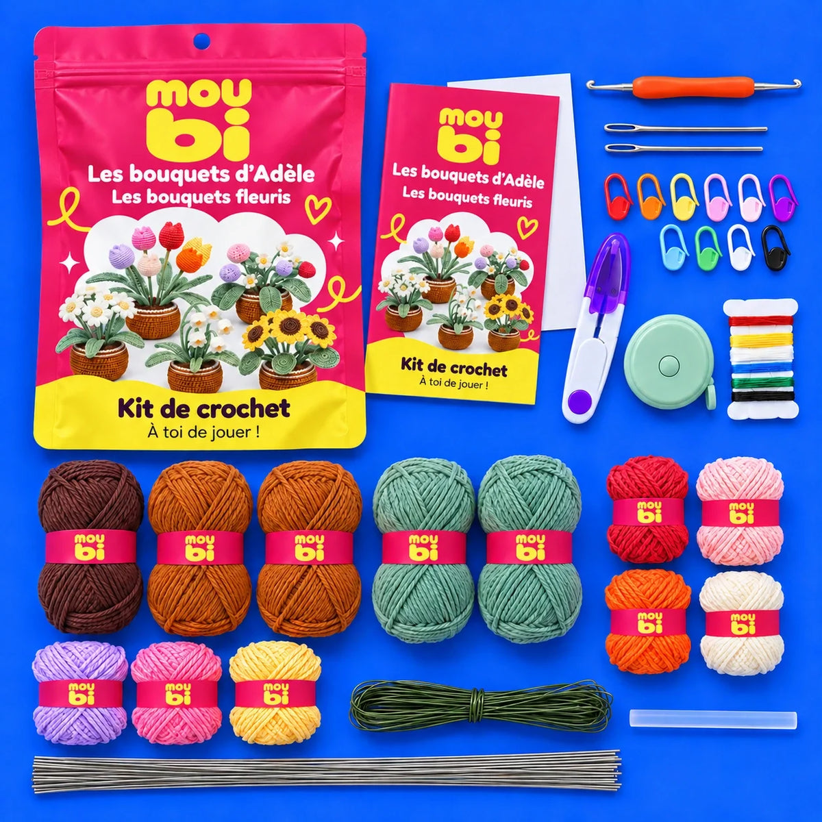 Contenu du kit de crochet Les bouquets d’Adèle — Les bouquets fleuris : fils, crochet, accessoires, sachet et livret Moubi.