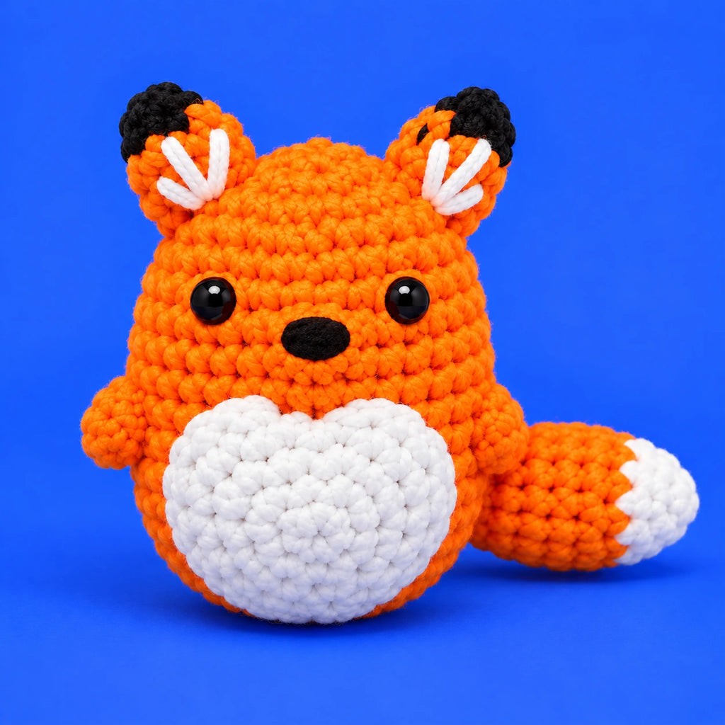 Gaspard — Le renard à queue blanche au crochet — vue principale.